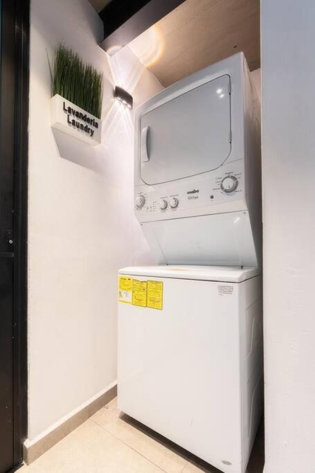 P201 Zocalo 2bdrm2b Ac Rooftop Business C Apartment *